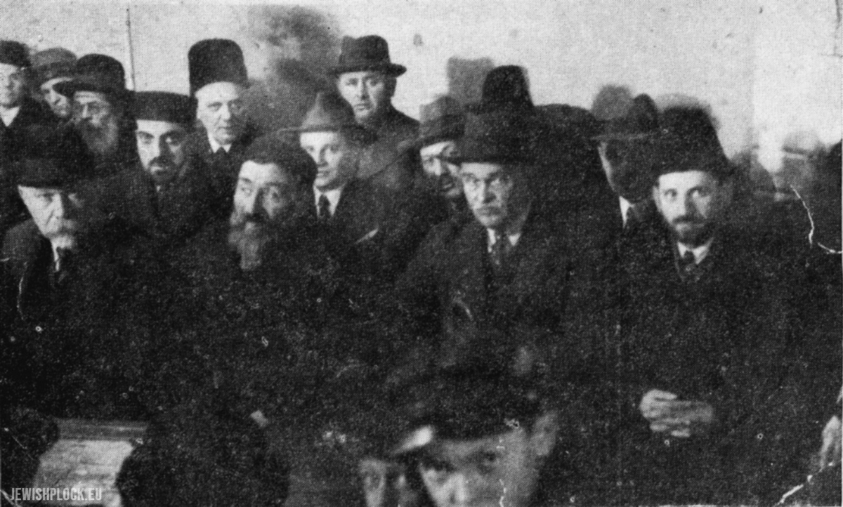 Members of the Jewish community and the committee of the Talmud Torah religious school, Płock 1936 ("Plotzk (Płock). A History of an Ancient Jewish Community in Poland", ed. by Eliyahu Eisenberg